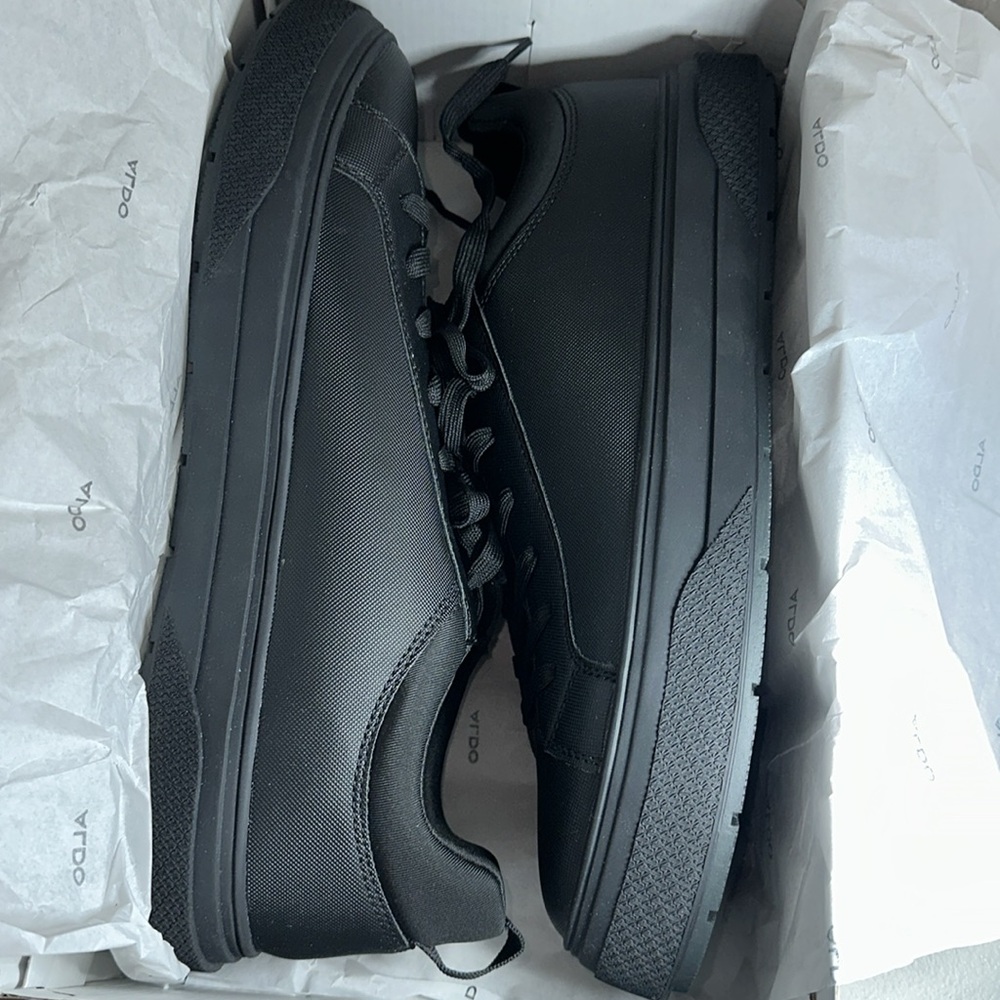 ALDO WATER RESISTANT NEW, size 13, very comfy, last one!